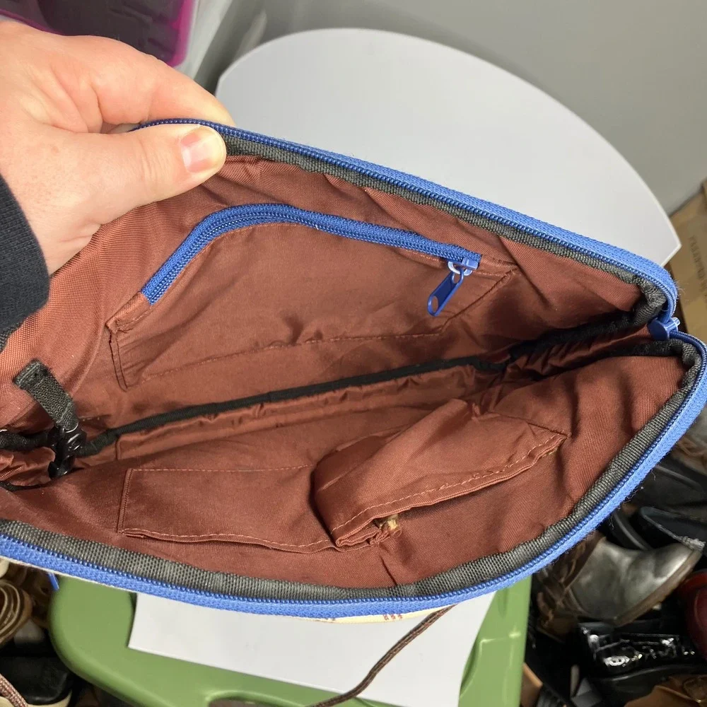 Kavu tablet rope bag tan‎ black gender neutral boho unique